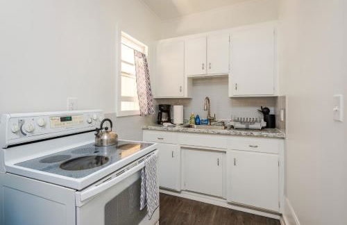 Solvang Bungalow B - Photo 9