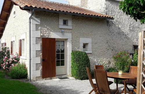 Gîte de Charme avec WiFi et Animaux Admis - FR-1-653-42 - Foto 32