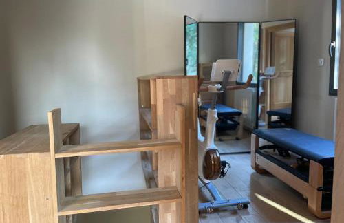 Glass and wood designer villa with garden in centertown - Foto 39