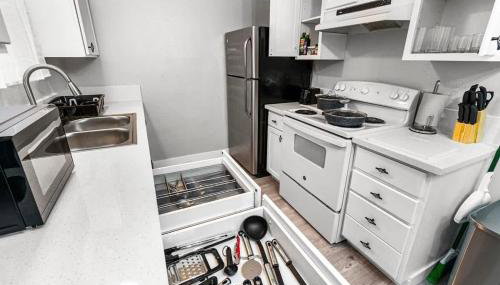 Cozy 1 Bed Sleeps 4! Near Strip Perfect GetAway! - Foto 5