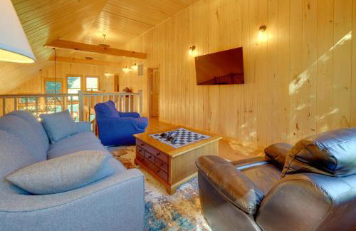 Riverfront West Virginia Cabin with Screened-In Deck - Foto 18