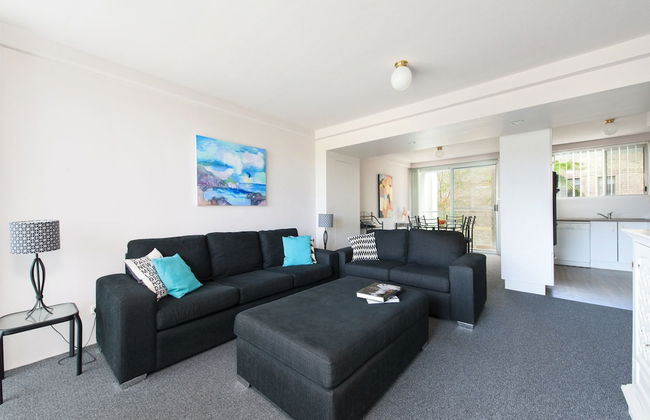 9 Cirrus at Fingal Bay - Photo 1