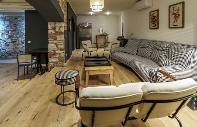 Green and Blue Villa by Wonderful Italy - Photo 30