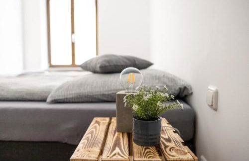 Apartments am Neuen Theater - Parkplatz nach Verfügbarkeit - Altstadt - Küche - Wifi - Powered by Ko-Living - Foto 40