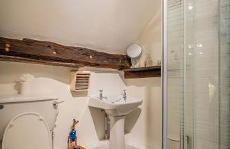 Carol's Cottage - Photo 13