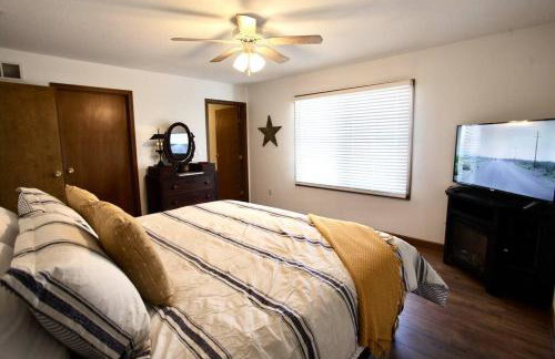 The Den at Buckskin- Entire House in Frankfort, OH - Foto 28