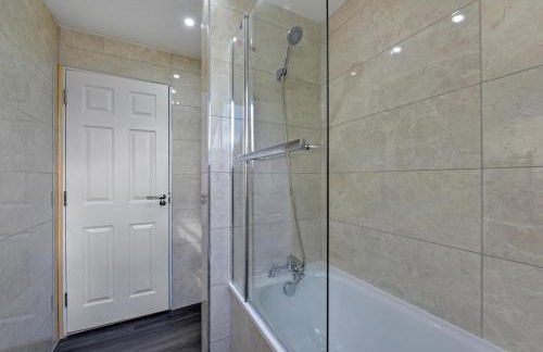 Deanway Serviced Apartments Chalfont St Giles By 360Stays - Photo 66