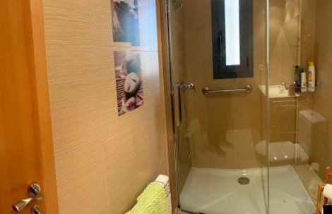 ACOGEDOR ÁTICO DÚPLEX EN TREMP - Foto 47