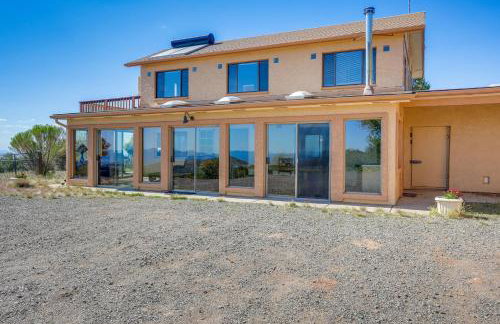 Sunroom and Sauna! Mtn-View Prescott Valley Home - Foto 33
