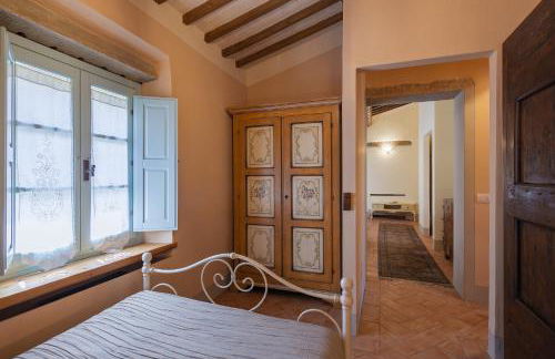 Beautiful Country House Villa Mezzavia With Private Pool in Costiglion Fiorentin - Foto 62