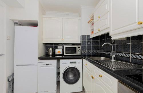 2BR with parking, Mill Hill, NW London, 10min Tube - Foto 11