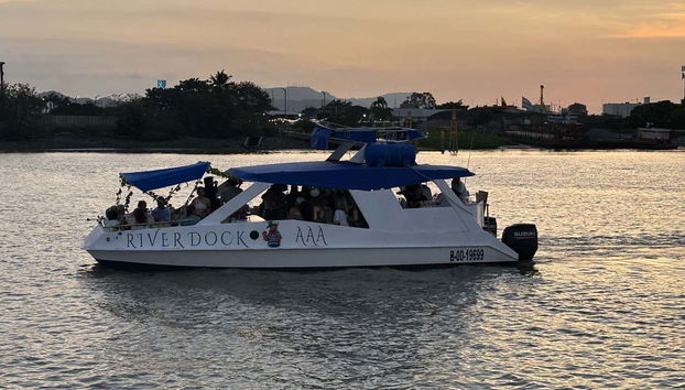 Guayas River Catamaran Ride - Foto 3