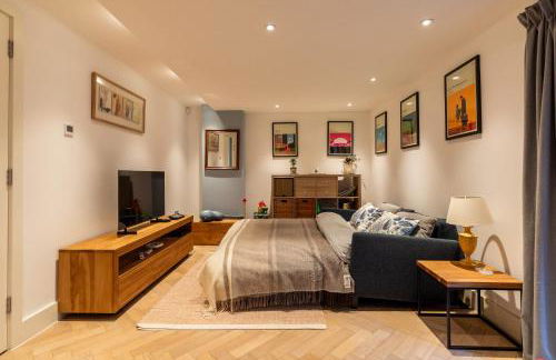 Stylish Family Home with Garden - Foto 28