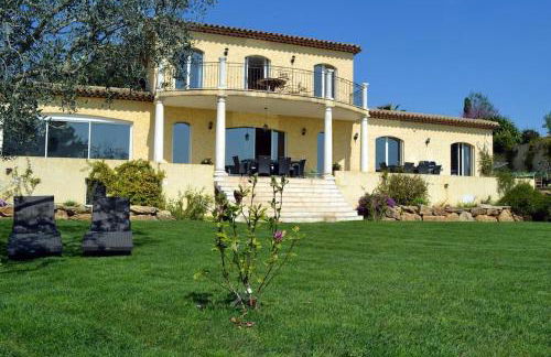 Villa Grasse vue mer exceptionnelle 8P piscine intérieure - Foto 1