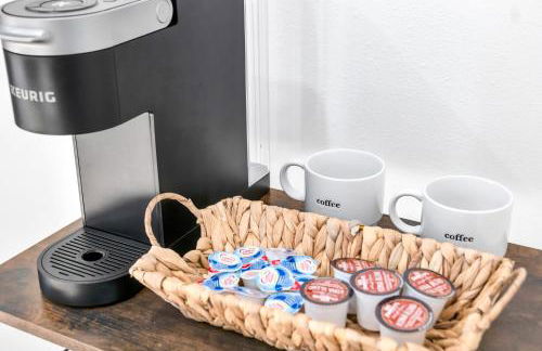 Cozy Cottage, Brand New, fully Private, walk to Everything - Foto 40