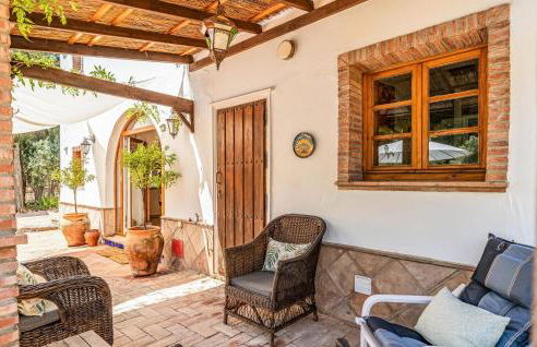 Gorgeous Home In Algodonales - Photo 8