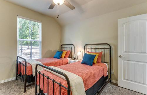 Modern Family Cabin: Walk to Table Rock Lake - Foto 17