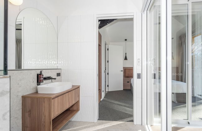 Clare Hillside Apartments - Photo 38