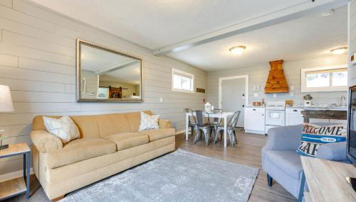 Walk to Lake and Trails Cape Fair Retreat with Grill! - Foto 4