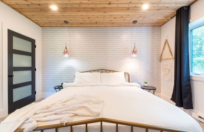 The Hideaway Collection - Photo 4