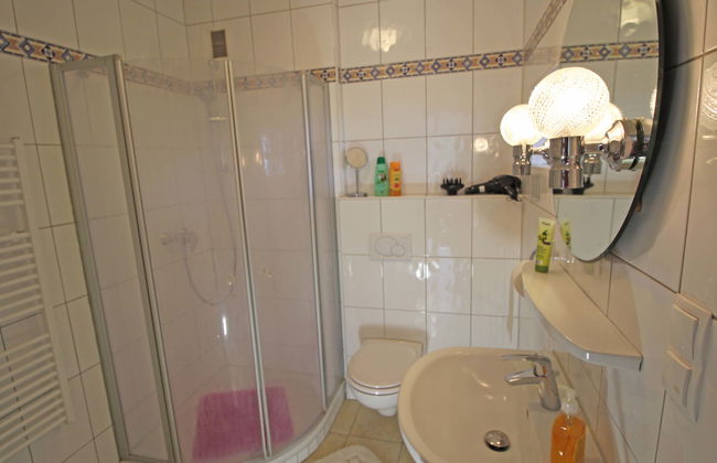 3 bedroom Apartment in Immerath with garden and terrace - Photo 15