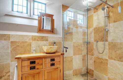 St Peters - Photo 14