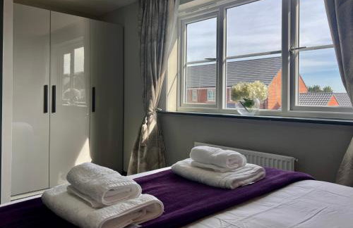 Ultra Modern large 4 bed executive home Durham - Photo 46