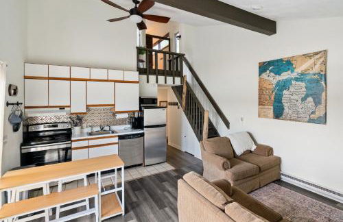 Quiet and Cozy Lakefront Home Near Mt Boyne - Foto 5