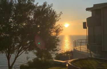 Casa del Mar - Photo 2