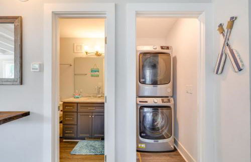 Modern Oak Island Escape 1 Mile to Long Beach! - Foto 20