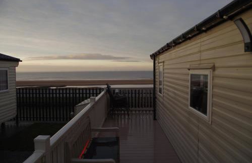 Seafront Caravan - Golden Sands - 6 Berth by Your Away Stays - Foto 21