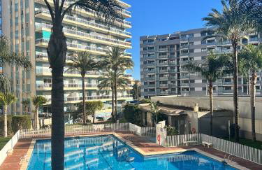 Modern apartment with a big pool and free parking - Photo 26