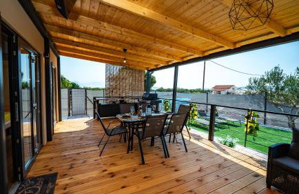 2-Bed House Sleeps 4 Jacuzzi 50 meters to Beach - Foto 3