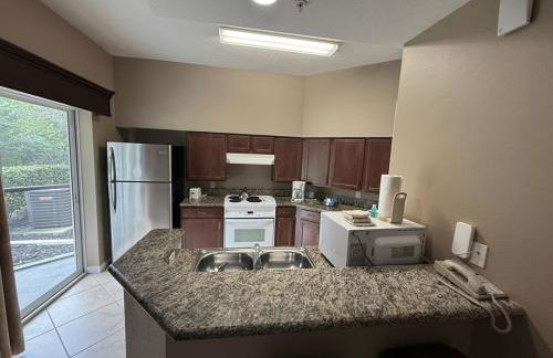 Entire Condo - 3Bed 2Bath- 5 mins to Disney Park - Foto 26