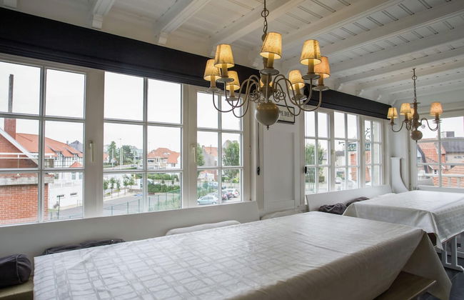 Beautiful Villa Near the Sea - Photo 5