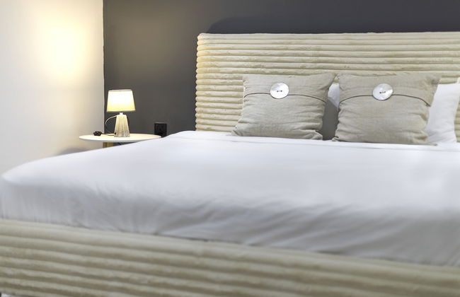 O'Beach Boutique Studios - Photo 17