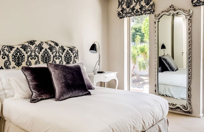 Seaside Elegance at Numa Villa - Foto 23