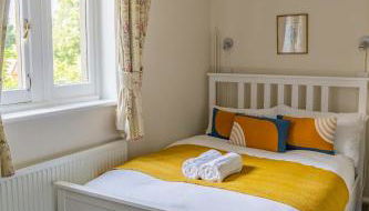 Historic 2 bed gatehouse in private parkland - Foto 5