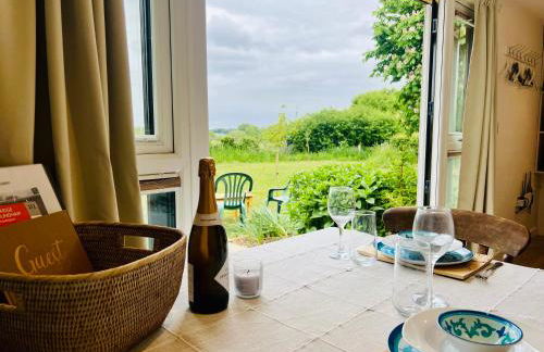 Romantic Cabin Retreat on 50-Acre Suffolk Farm - Foto 23