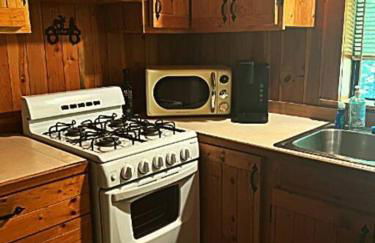 Spacious, Custom-Built Log Cabin - Foto 10