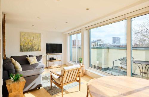 Light by Regents Canal - Foto 1