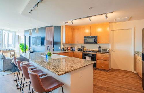 Stylish 1BR HighRise DT, Parking, Pool, Gym, W-D, Golf - Foto 29