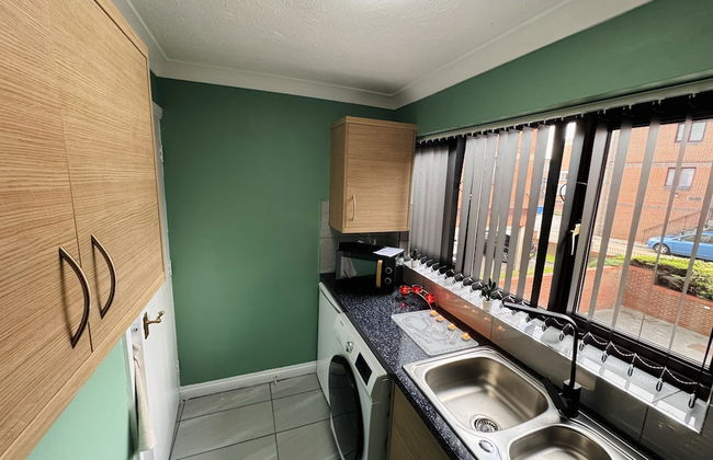 Stunning 2-bed Apartment in Gosport - Foto 5