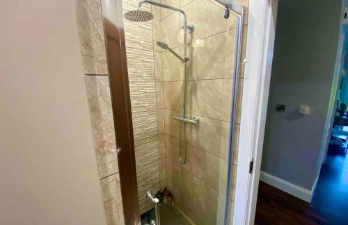 4 Bedroom Forest View House & Hot Tub sleeps 9 - Foto 46