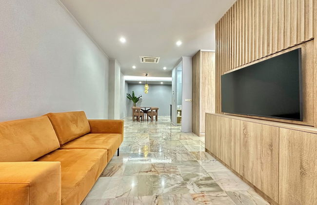 YOUROPO - Downtown - Photo 49