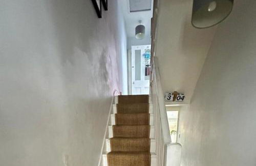 House - Sleeps 4 - Garden - Pets Ok - Parking - Photo 12