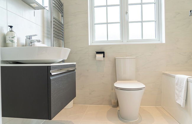 3 Bedroom 3.5 Bathroom House Chichester - Foto 35