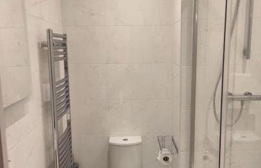 2 bedroom en-suite apartment in Basildon, Essex (Enjoy the simple things in life) - Foto 28