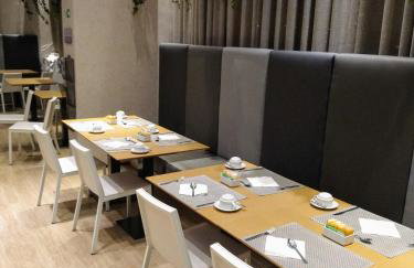 Aparthotel Condomínio Mondial - Foto 22