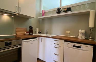 Zentraler Altbaucharme mit Blick über die Stadt - Foto 4